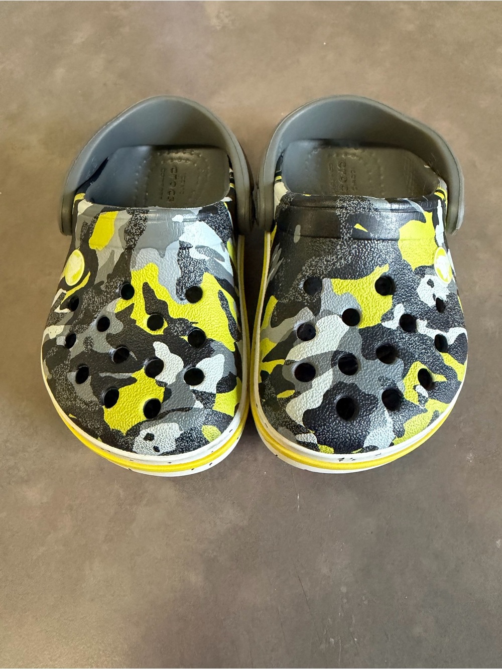 Infant/toddler Crocs  - Yellow Gray Camouflage